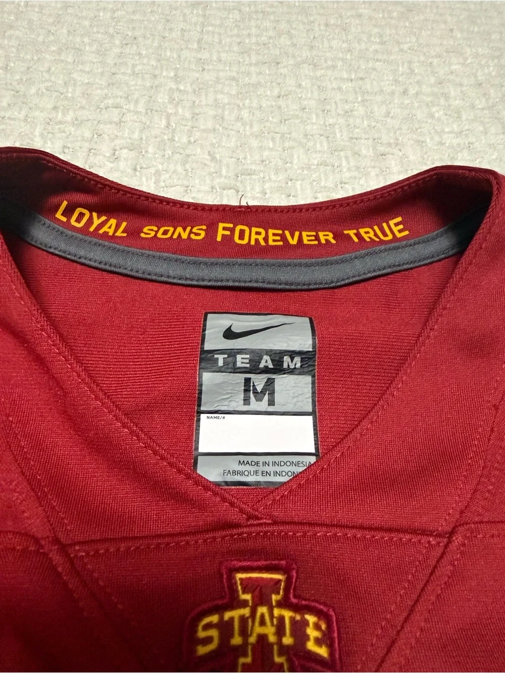 Nike Iowa State Cyclones football jersey, youth medium.  ❤️💛🏈